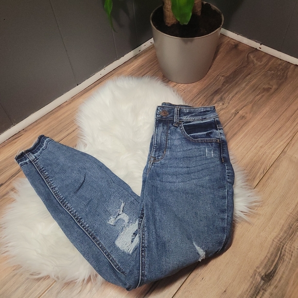 Maurices distressed high rise skinny jeans - Picture 3 of 3